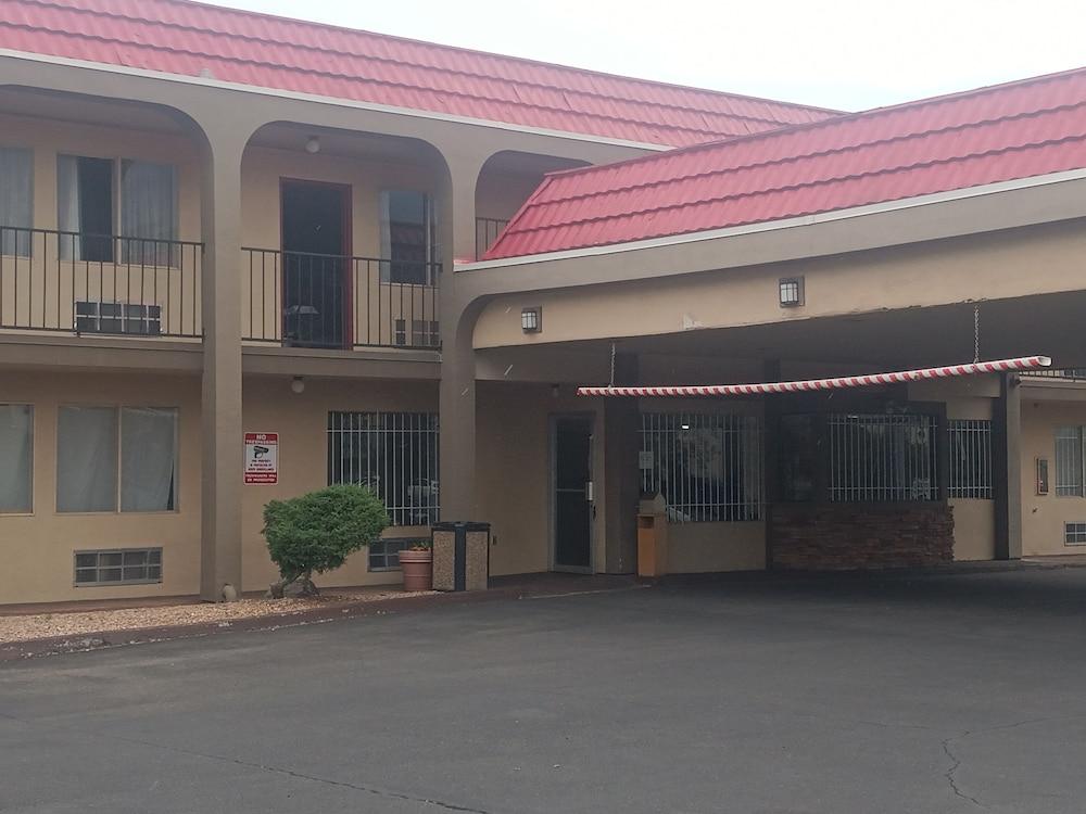Midtown Inn & Suites Albuquerque Extérieur photo