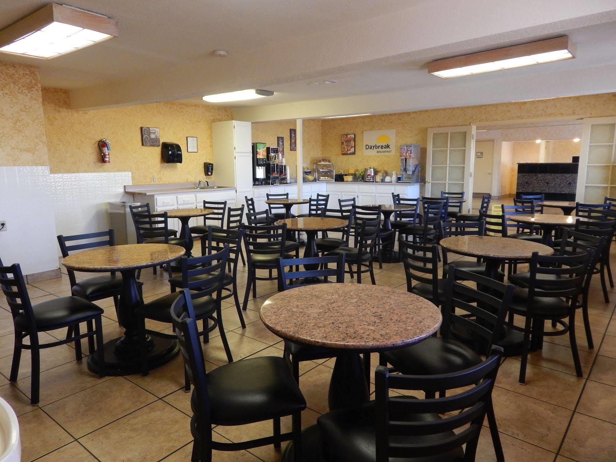 Midtown Inn & Suites Albuquerque Extérieur photo